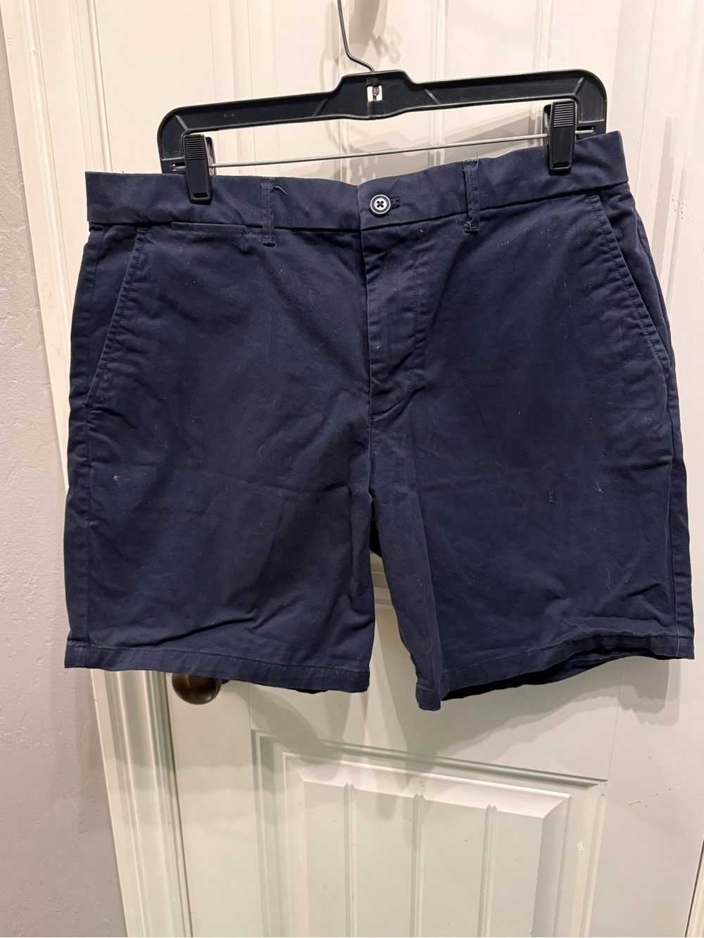 GAP Men's Navy Flat Front Cotton Shorts